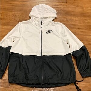 Nike Windbreaker Running Jacket